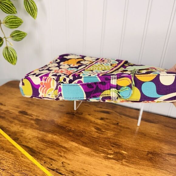 Vera Bradley Changing Pad Clutch Plum Crazy Baby Roll-out Diaper Mat (retired) - Picture 3 of 7